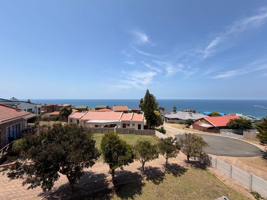 4 Bedroom Property for Sale in Dana Bay Western Cape